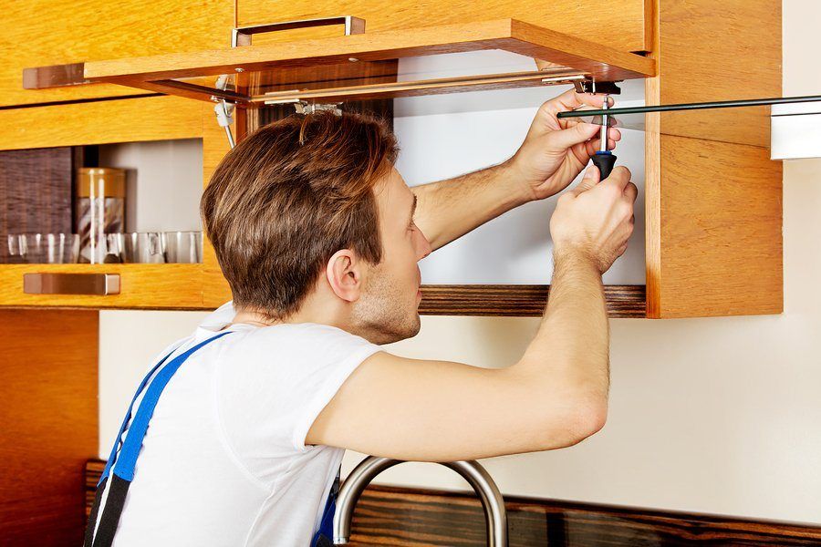 handyman fixing