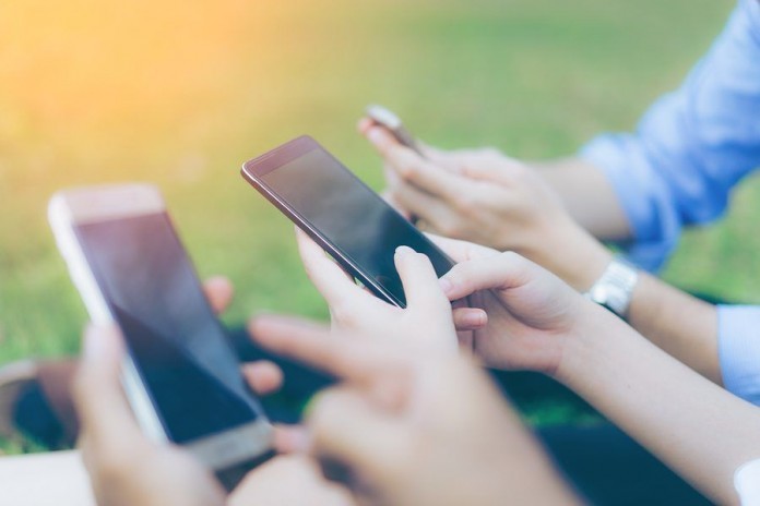 New phone hacks – how to keep it forever young new phone hacks