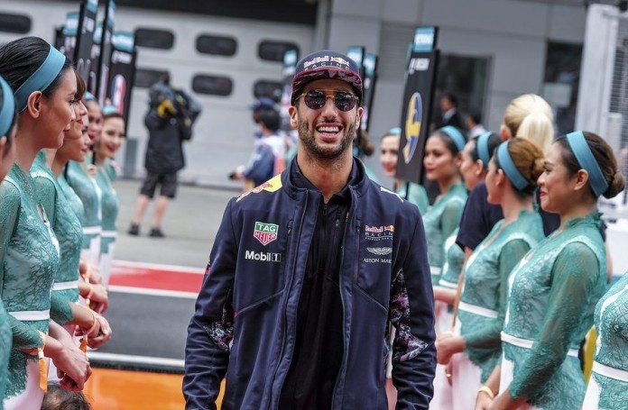 Daniel Ricciardo may not have won the F1 world championship, but he is the king of overtaking ricciardo king of overtaking