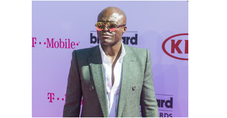Seal denies sexual battery allegations
