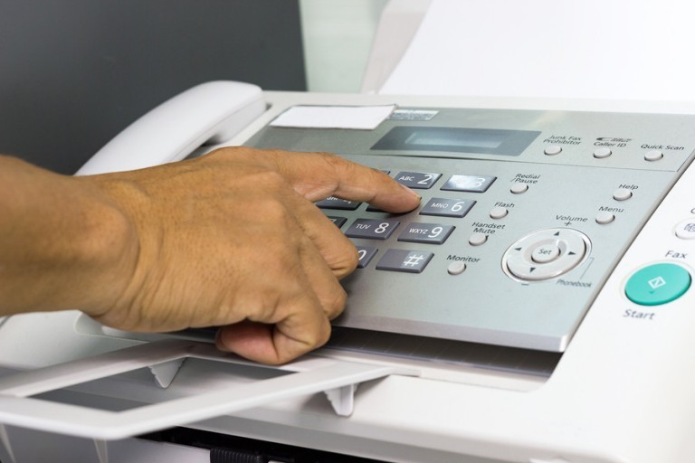 Advantages of using fax broadcasting over direct mail
