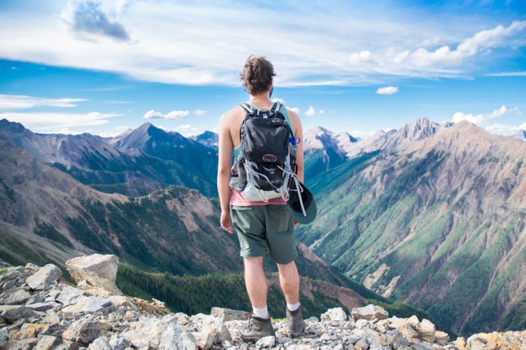 7 essential travel apps every backpacker must know before taking any trip