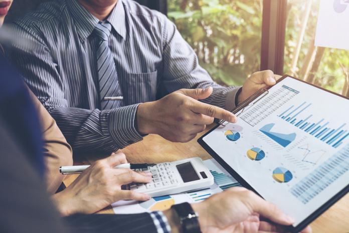 The power of social media marketing and database management The power of social media marketing and database management