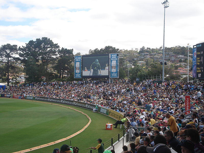 Cricket crowd in Tasmania