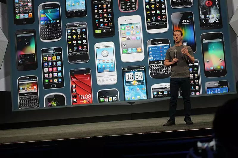 Mark Zuckerberg on stage at Facebook's F8 Conference data leak scandal