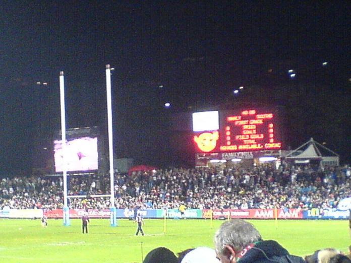 Suburban rugby remains strong in Sydney Suburban rugby at Brookvale Oval