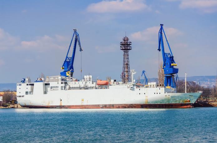 Livestock Carrier Ship Labor calls for a complete ban on live exports of livestock