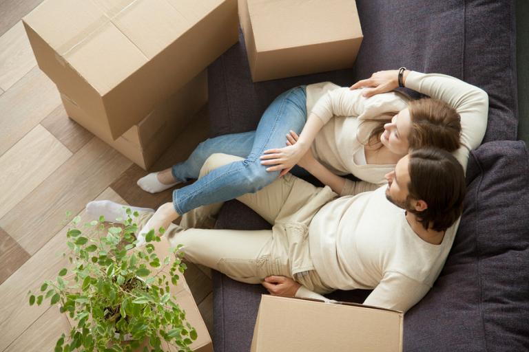 5 Reasons to hire removalists when moving from a different city