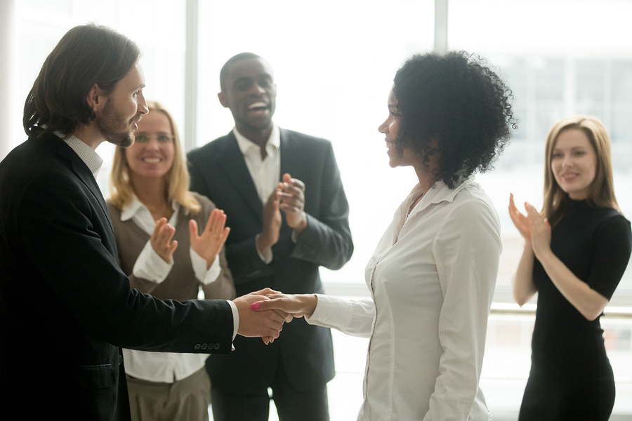 4 reasons why engraved plaques make the perfect employee award