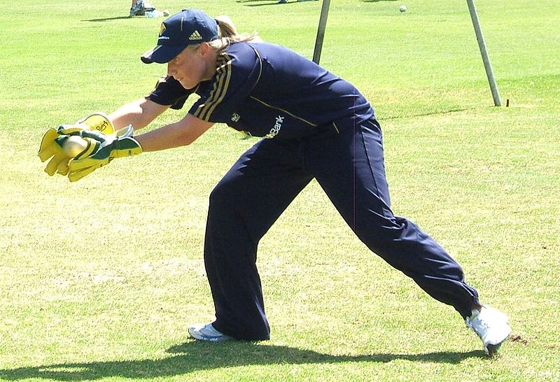 Aussie women get off to a flying start at World T20 tournament
