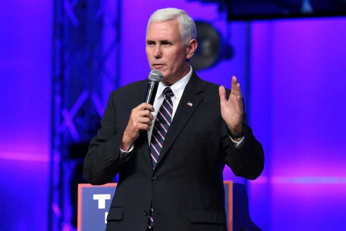 Mike Pence announces US to partner with Australia, PNG for Manus Island navy base Mike Pence announces US to partner with Australia, PNG for Manus Island navy base