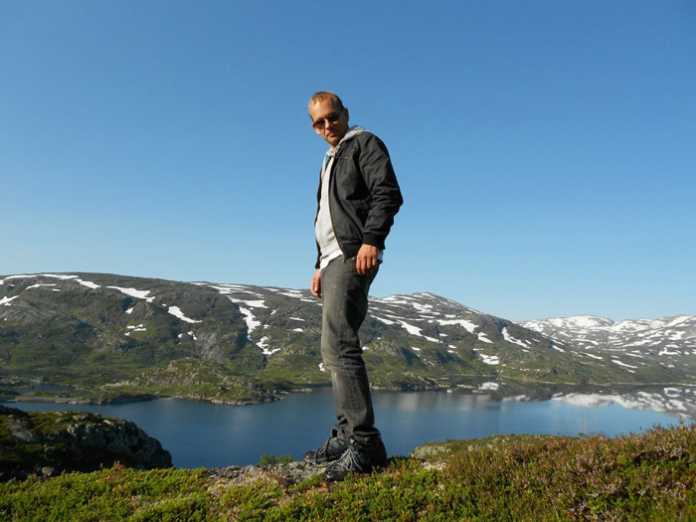 Cornelii Sandberg discusses his work at a construction law firm in Sweden Cornelii Sandberg discusses his work at a construction law firm in Sweden