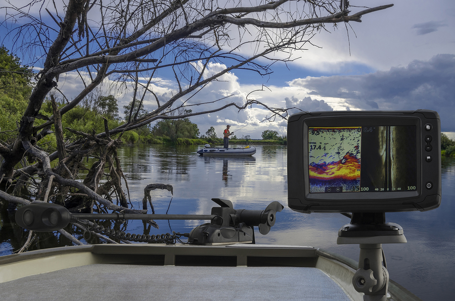 Fishfinder echolot fishing sonar at the boat