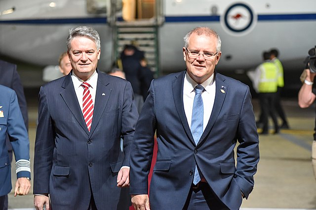 PM Scott Morrison meets with troops for pre-Christmas visit