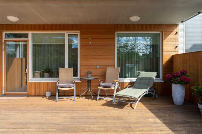 6 ways on how to make your timber deck last long 6 ways on how to make your timber deck last long
