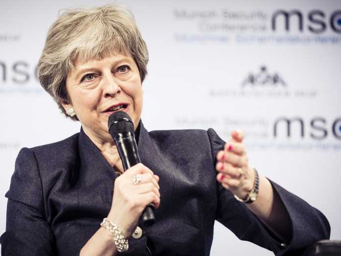 Theresa May scrapes through no-confidence motion following Brexit blunder Theresa May scrapes through no-confidence motion following Brexit blunder