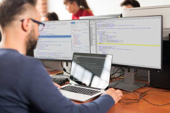 Top 8 effective ways to maintain your website Top 8 effective ways to maintain your website