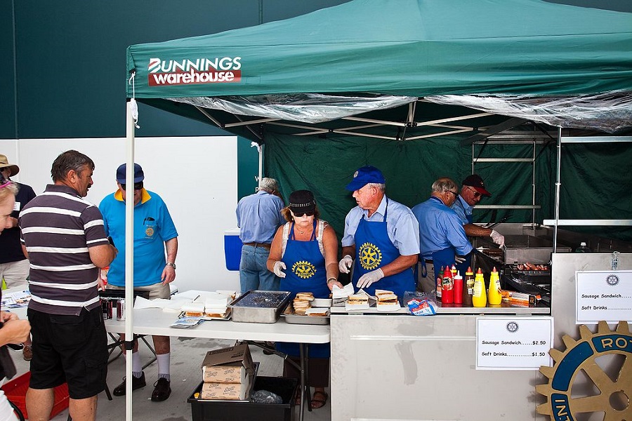 bunnings opening hours on the weekend