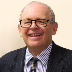 Dr Geoff Matthews - Whitehouse Optometrists