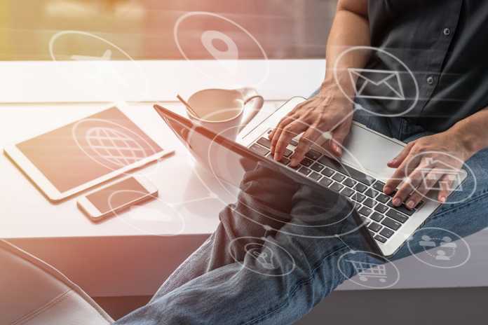 Using cloud apps seamlessly in both Android and iOS platforms Using cloud apps seamlessly in both Android and iOS platforms