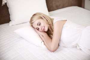 7 Tips to Create a Sleep-Friendly Bedroom