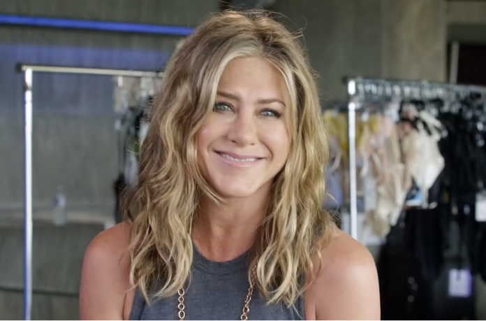 Jennifer Aniston has a secret crush on Steve Carell Jennifer Aniston has a secret crush on Steve Carell