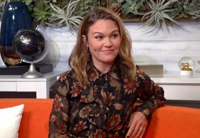 Julia Stiles reveals details on upcoming film “Hustlers” starring J.Lo, Cardi B Julia Stiles reveals details on upcoming film “Hustlers” starring J.Lo, Cardi B