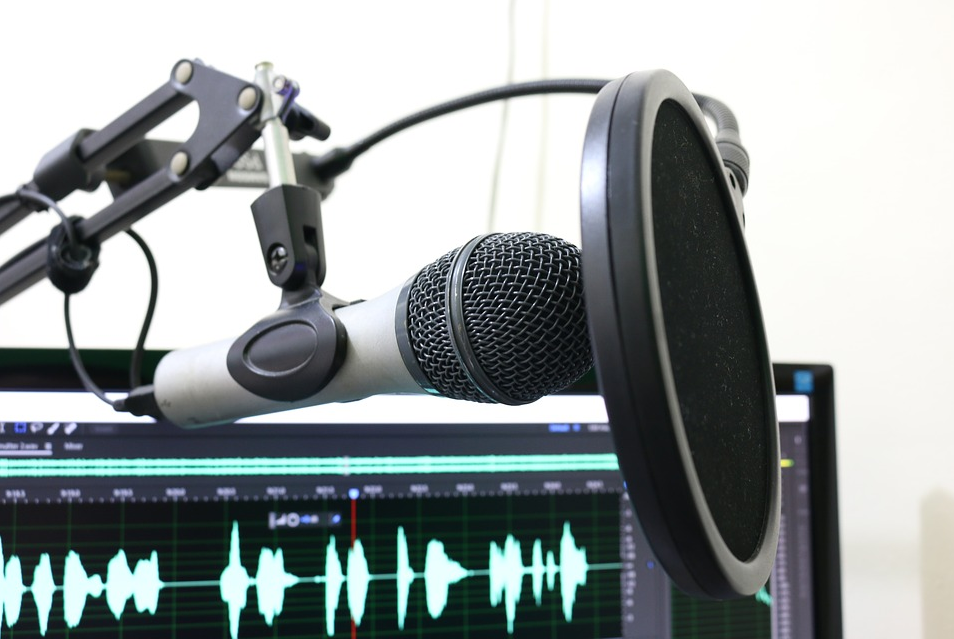 Here’s why podcasting will be a billion dollar industry by 2021