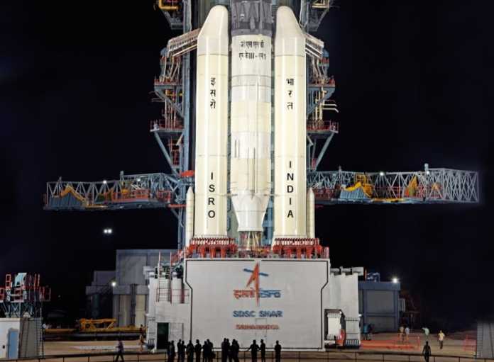 India’s moon mission aborted over last minute ‘technical snag’ India’s moon mission aborted over last minute ‘technical snag’