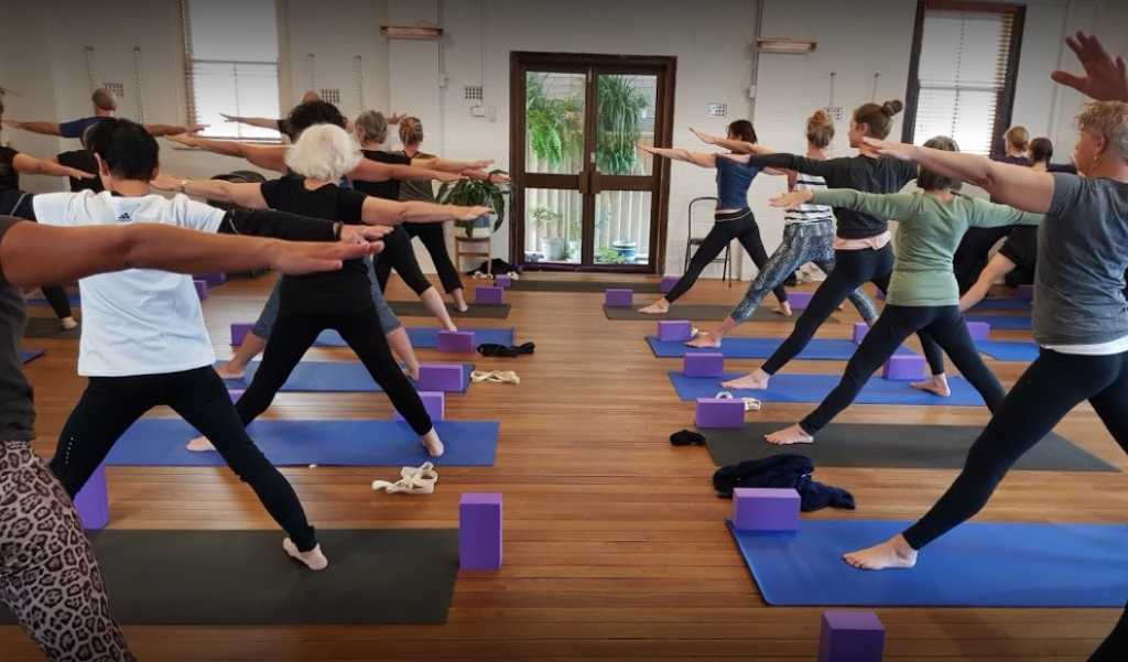 Hamilton Yoga - Iyengar Yoga School