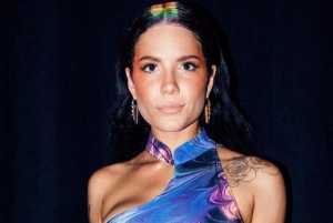 Was Halsey being rude to Shawn Mendes during his VMAs performance?