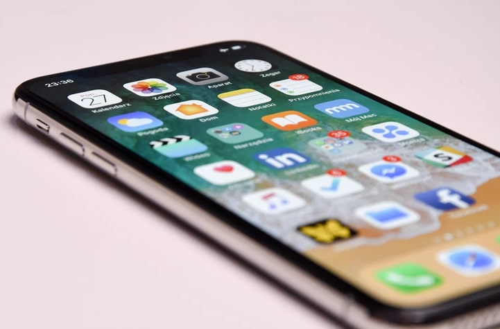 Apple & Samsung: older phone models exceed radiation limits