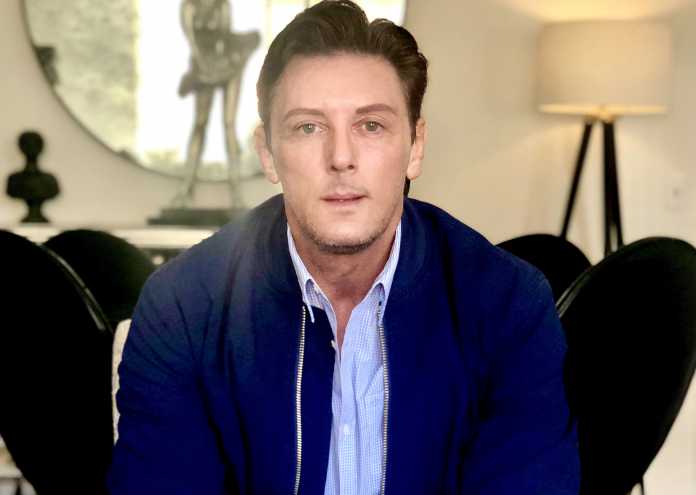 Sean Borg reveals for the first time how the late Hollywood icon Elizabeth Taylor gave him her number Sean Borg reveals for the first time how the late Hollywood icon Elizabeth Taylor gave him her number