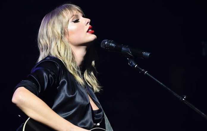 Taylor Swift sings praises for Selena Gomez’s new music Taylor Swift sings praises for Selena Gomez’s new music