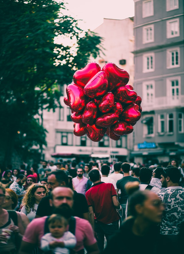 Design Your Own Balloon Centrepieces red heart balloons