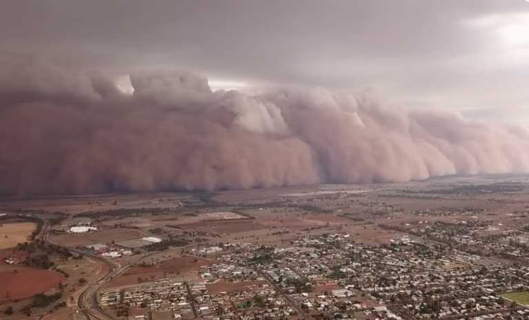 Massive dust storms hit bushfire-battered Australia