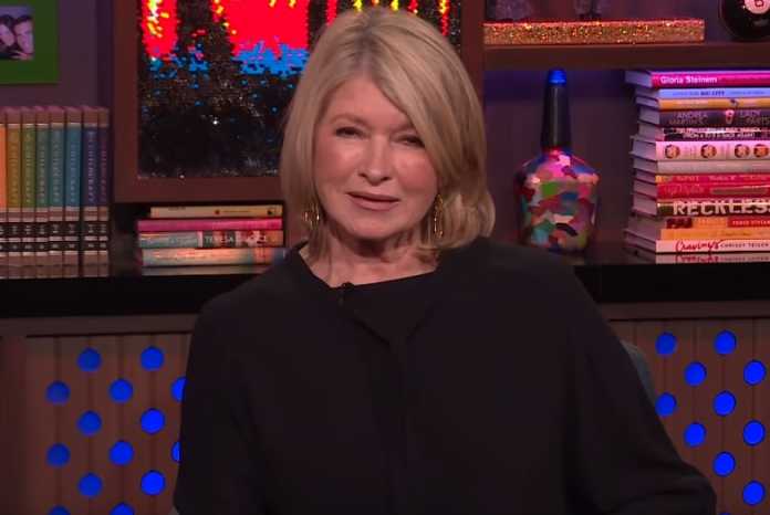 Did Martha Stewart shade Gwyneth Paltrow over her “vagina” candle? Did Martha Stewart shade Gwyneth Paltrow over her “vagina” candle?