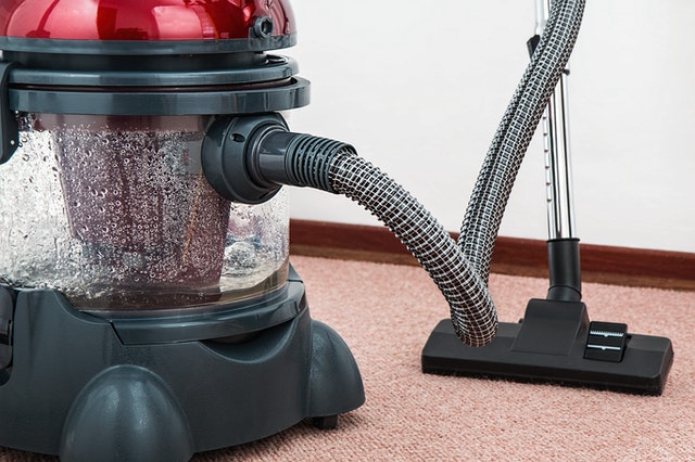 A vacuum diy carpet cleaning.