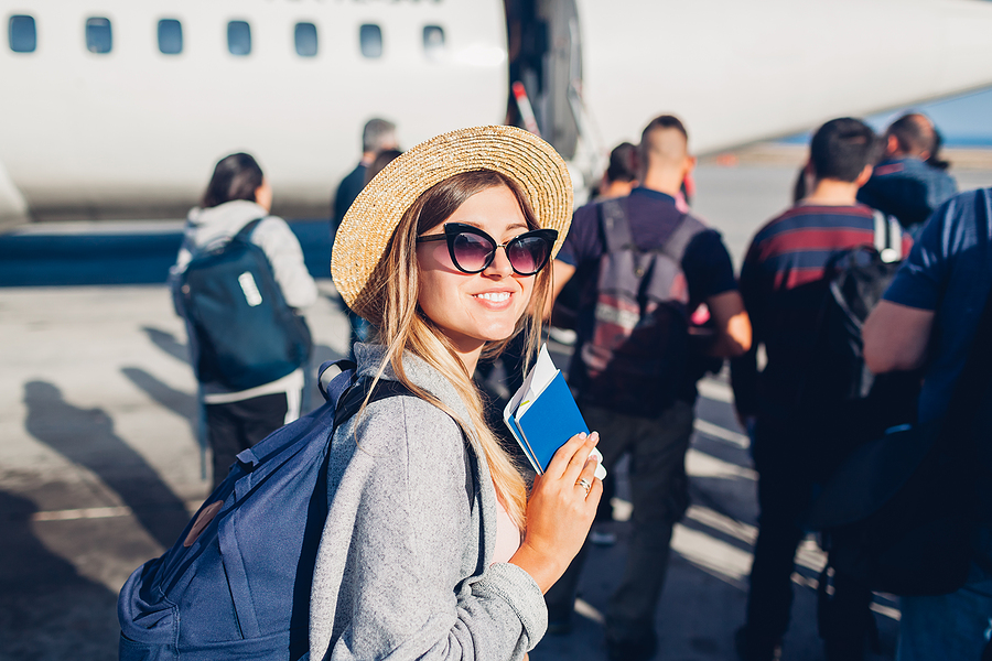 reduce stress while traveling alone